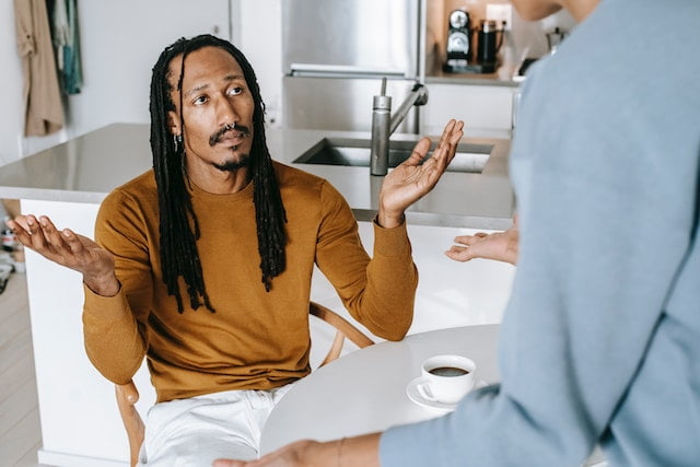 resolving conflict constructively in a relationship